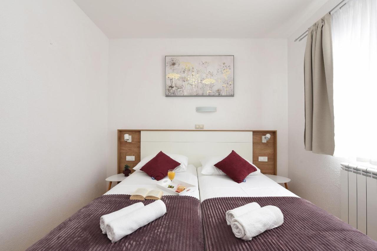 Apartments Amari Starigrad Paklenica Luaran gambar