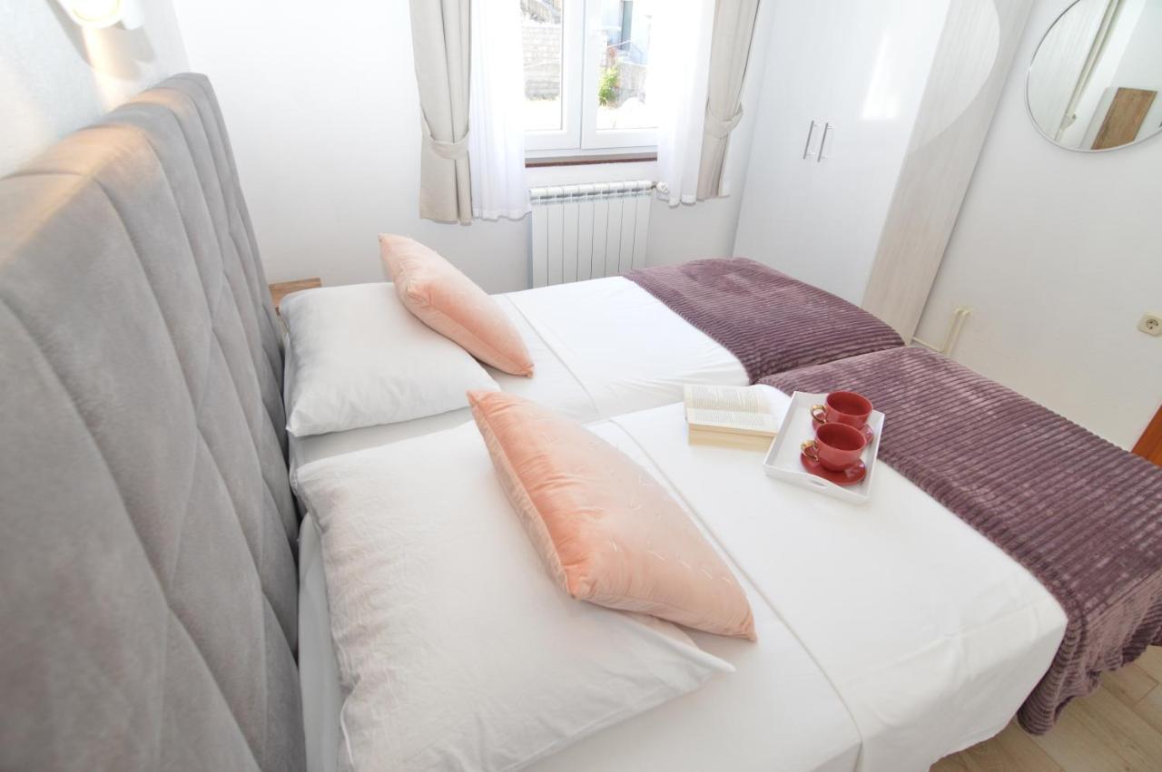Apartments Amari Starigrad Paklenica Luaran gambar
