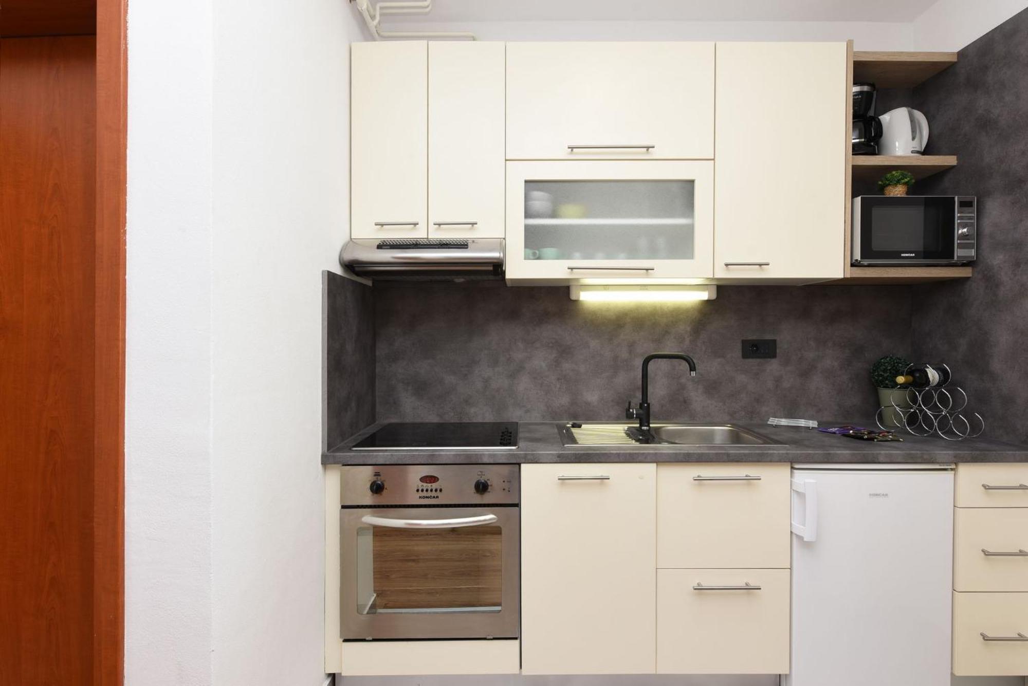 Apartments Amari Starigrad Paklenica Luaran gambar